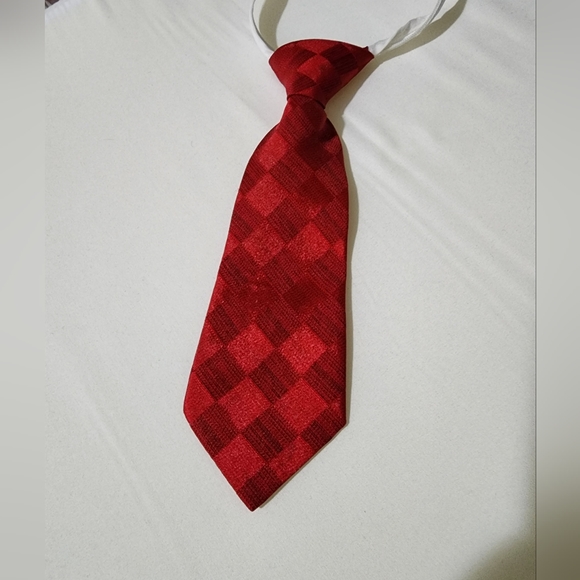 Kids suit black and red...coat, pant and vest with tie for age 2 years - Picture 3 of 7